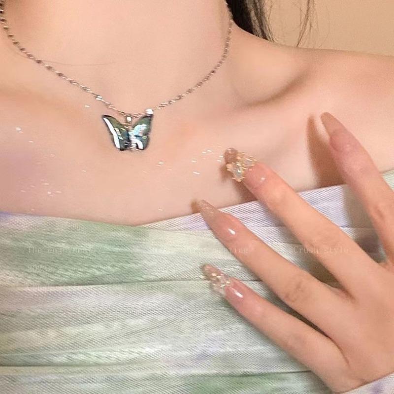 Color Butterfly Pendant Collarbone Chain Women's High-end Design Sense Trendy Fashion Personalized Accessories Light Luxury High-end Necklace Women