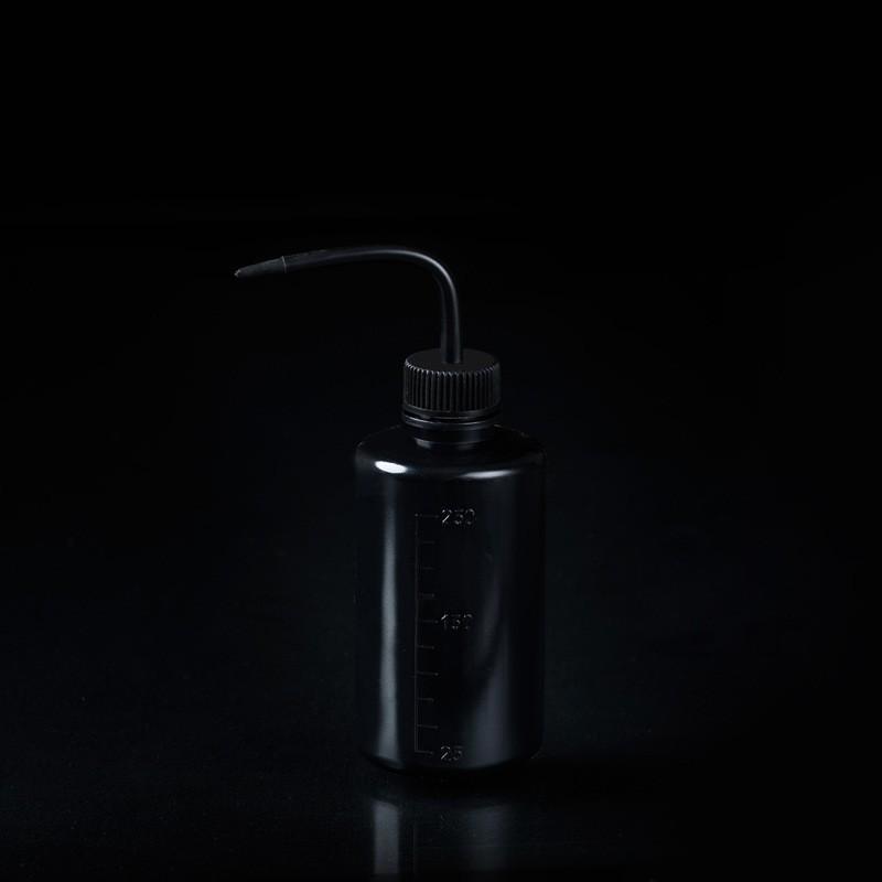 Leak-Proof Eyelash Cleaning Bottle with Bent Nozzle for Extensions