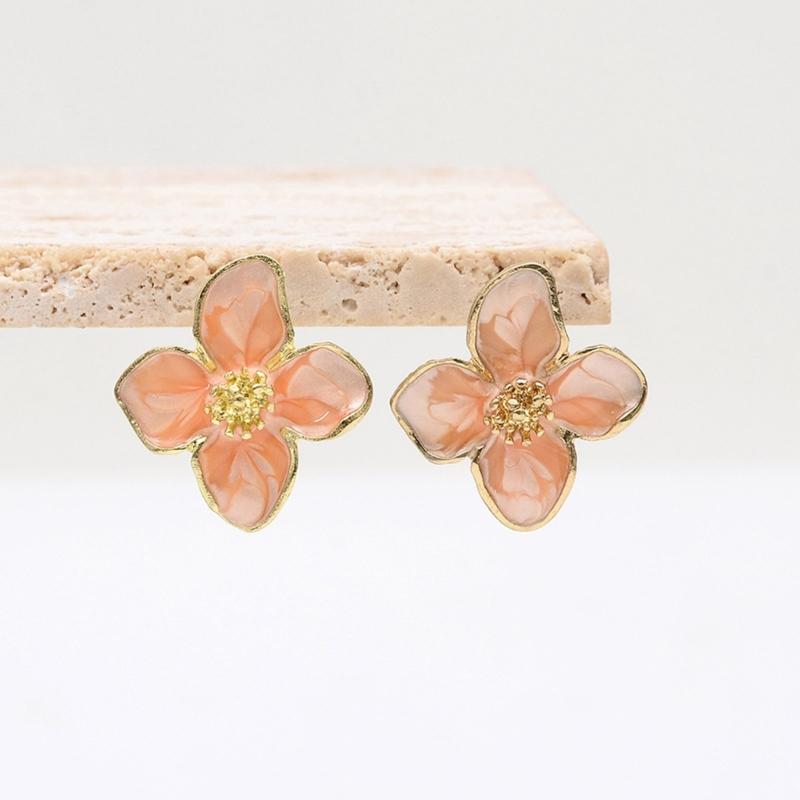 Elegant Hibiscus Designs Studs Earrings for Women Romance Korean Styles Vintage Charm Fashion Jewelry Accessory