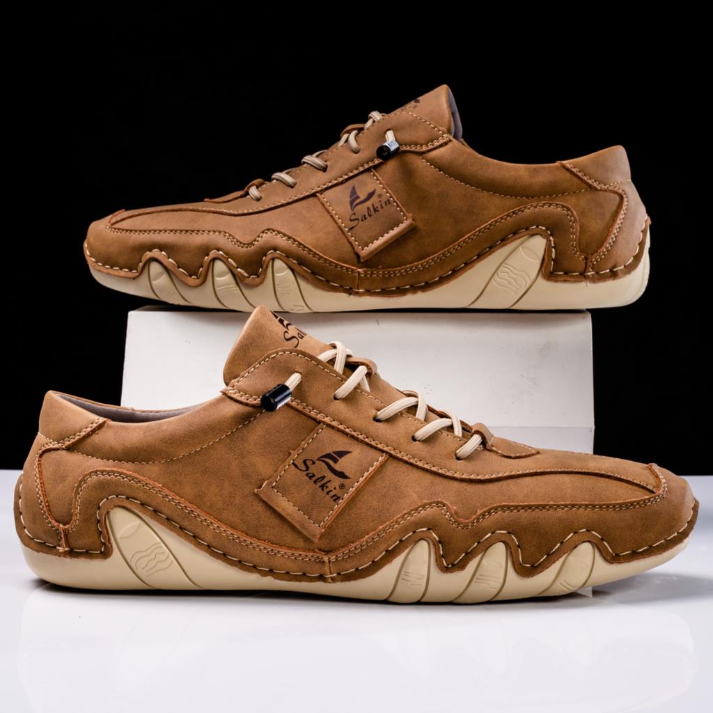 New 2025 Fashion Handmade Leather Casual Men Shoes Design Fall Sneakers Man Loafers Breathable Soft Flat Shoes Driving Shoes