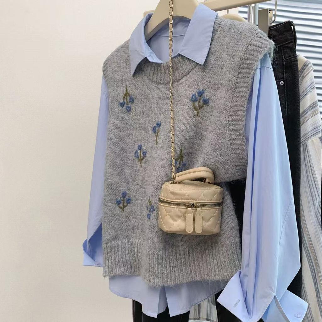 Women's Gray Cardigan Knitted Vest Sleeveless Top Korean Style Sweater for Spring Autumn and Winter