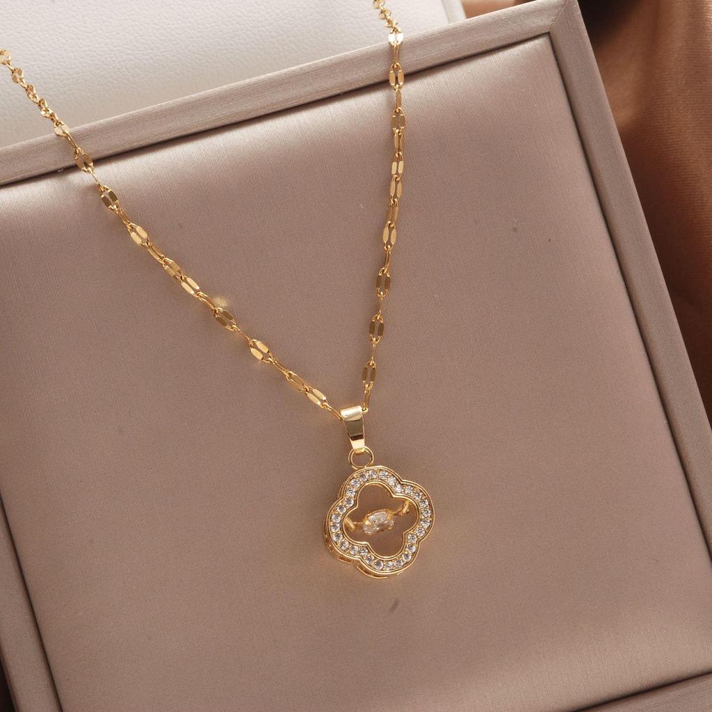 2025 Trendy Women's Titanium Steel Necklace - Non-fading, Light Luxury Collarbone Chain