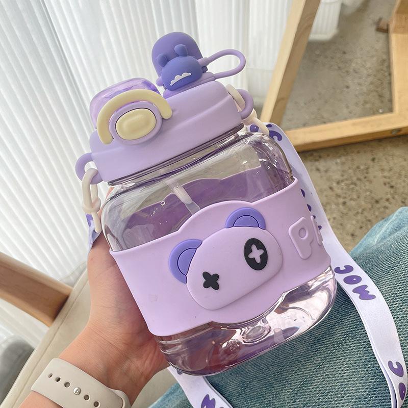 

Посуда для напитков Kawaii, квадратная соломенная пластиковая чашка, спортивная бутылка для воды в форме сердца для девочек, большая емкость, детская бутылка для воды для напитков