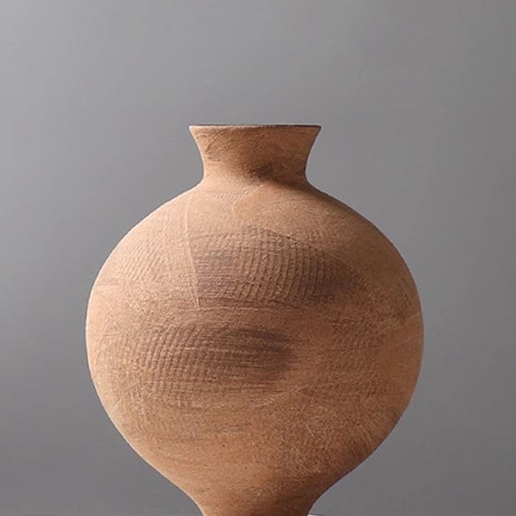 Simple Retro Wabi-Sabi Ceramic Flower Vase - Small Pottery Jar for Arrangements In Model Rooms, Homestays, or Hotels