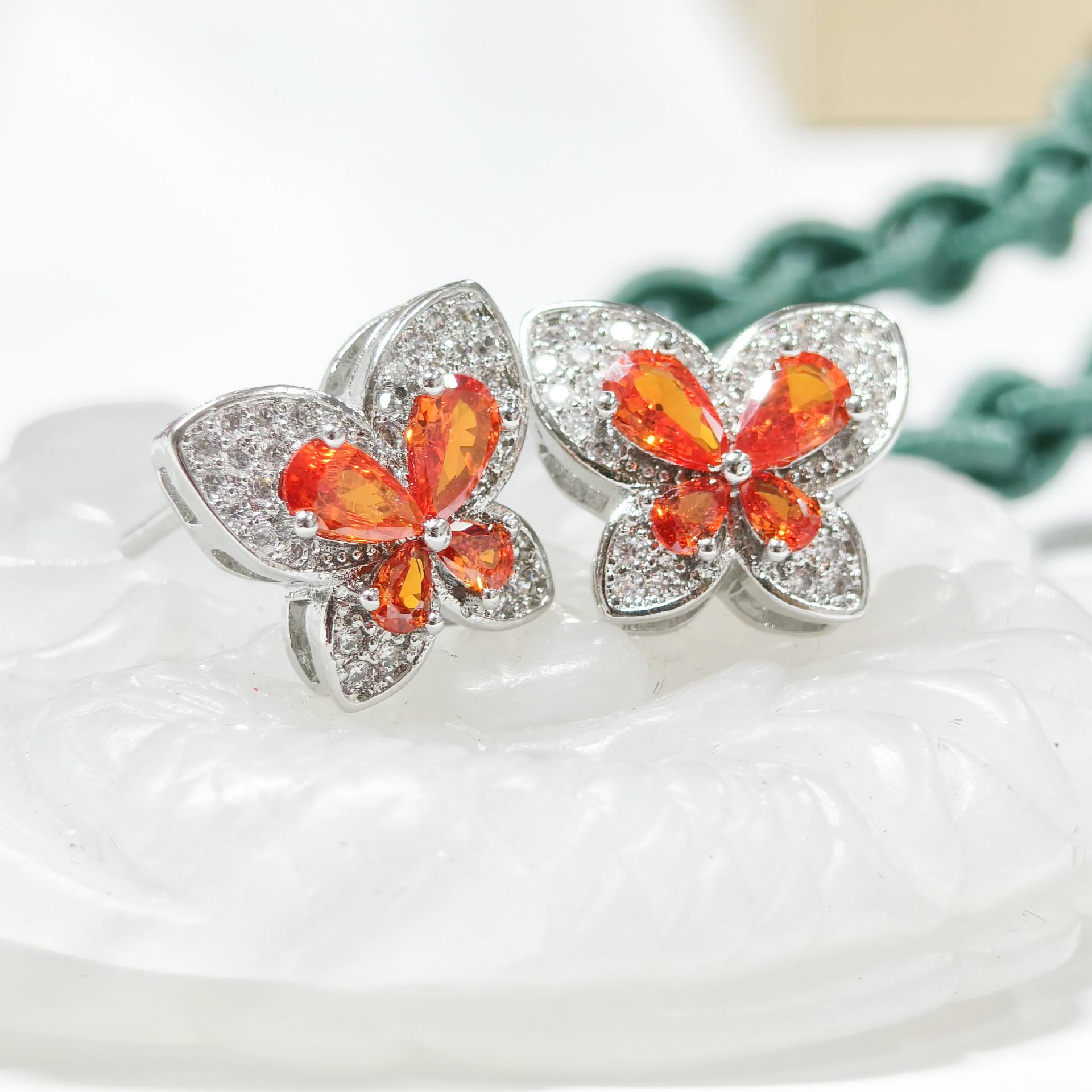 Серьги-гвоздики Gessen Jewelry в виде бабочек - Роскошный, универсальный дизайн в лесном стиле для женщин