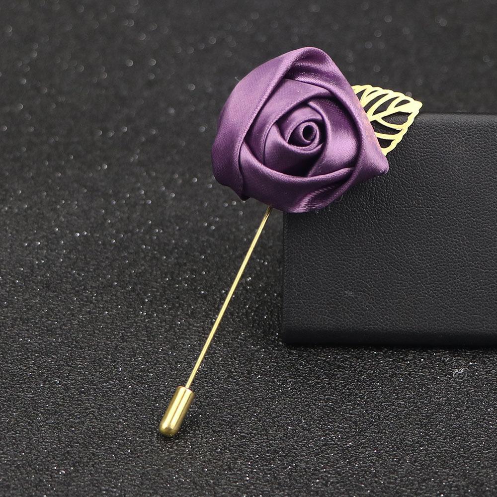 Elegant Rose Corsage Brooch Red Blossom Flower Pin with Long Needle Clasp for Women Men Versatile Lapel Accessory for Jacket Dress Suit