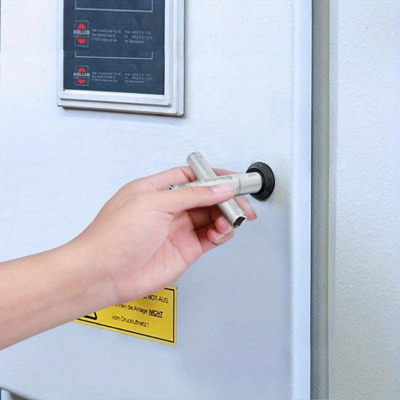 Stříbrný klíč 4 v 1 Křížový kohout Klíč Čtvercový klíč Ruční klíč do koupelny