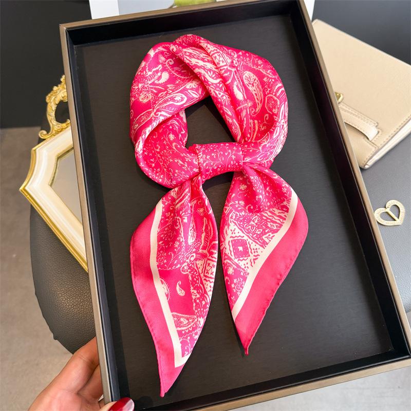 Women S Printed Cashew Pattern Silk Like Square Scarf For Sun Protection And Fashion