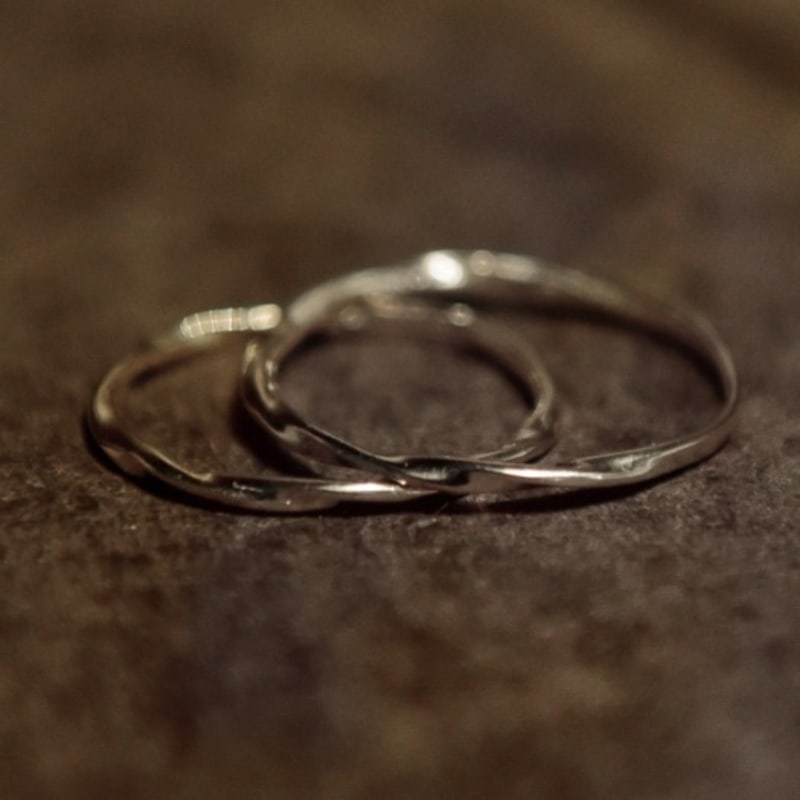 NJ JEWELRY Bague Vague Soyeuse (14k/18k)