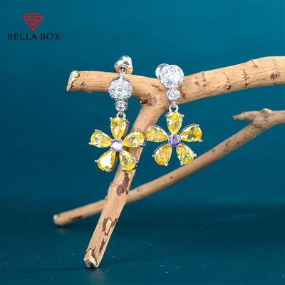 Fashion Fresh Style Women's Stud Earring Flower Shape Crystal Zircon Chic Female Earring Trendy Jewelry