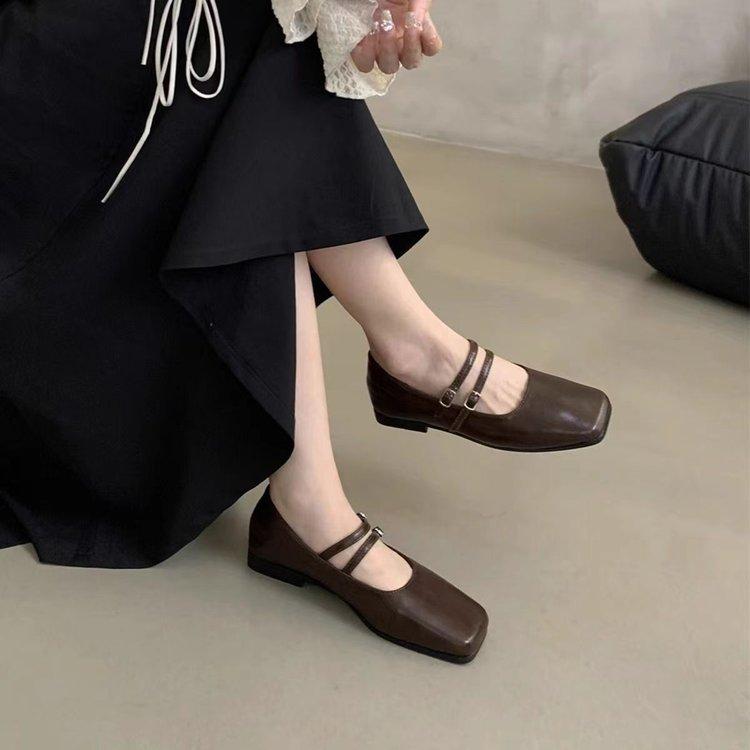 Elegant and Fashionable Retro Women's Shoes 2026 New Square Toe Comfortable Casual Versatile Spring Summer women Flat Shoes