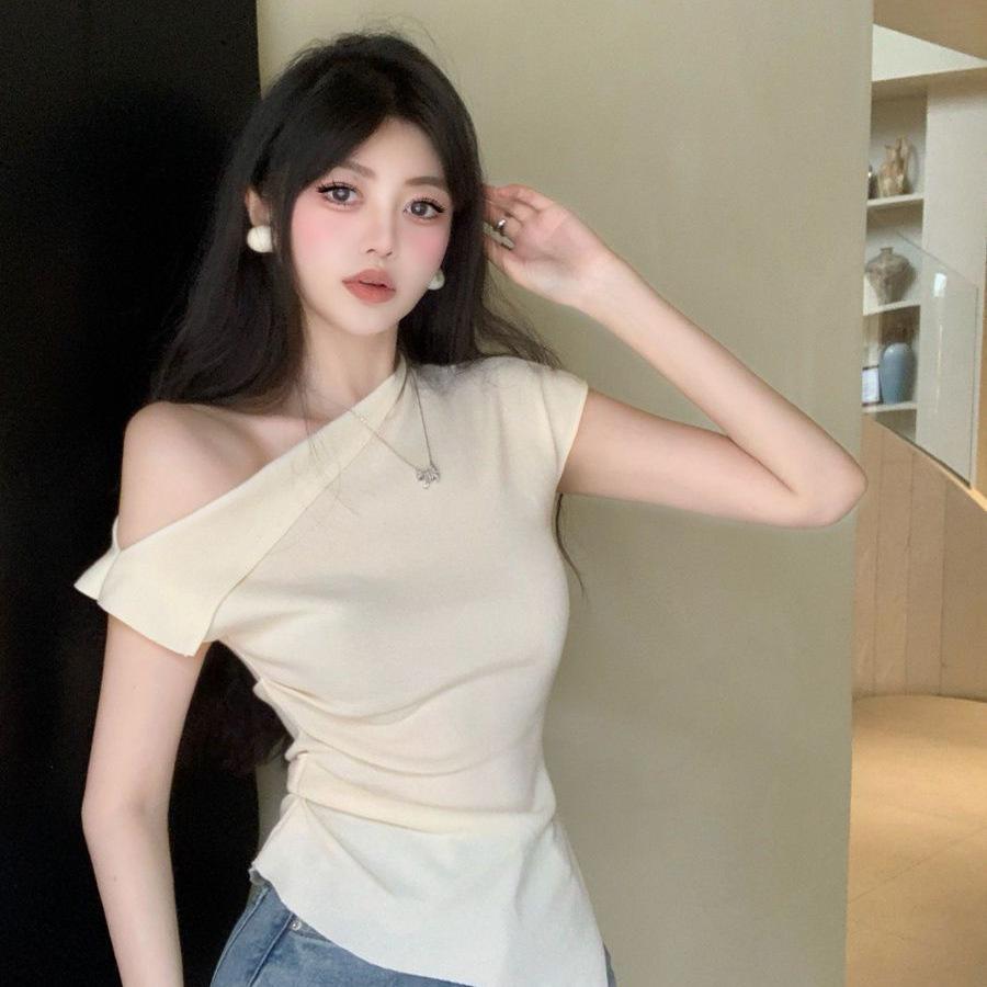 Pure Desire Style Spice Girl Sexy Slanted Shoulder Short-sleeved T-shirt Niche Fashion Design Sense Unique Irregular Top Ins