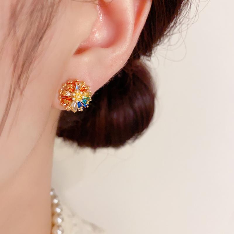 Exquisite Small Daisy Colored Zircon Fashion Versatile Earrings For Women