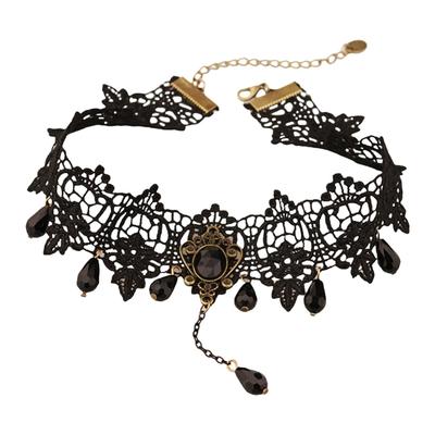 Elegantes Spitzen-Choker-Halsband für Damen Punk-Stil Choker mit Kristallverzierungen Perfekt für Halloween und Cosplay-Party