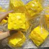 Jucărie squishy crocantă în formă de minge de brânză, minge anti-stres, jucărie fidget, minge crocantă, cuburi rotunde umplute, ASMR, anti-stres pentru adulți