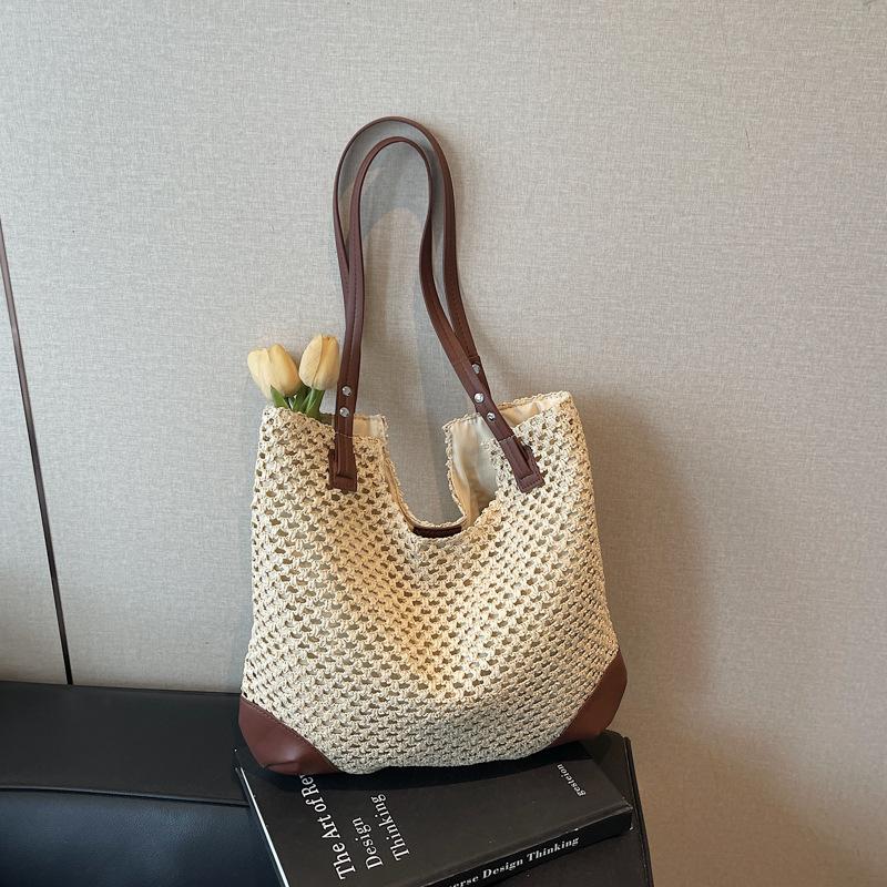 Straw bag women's large-capacity new summer versatile shoulder tote bag vacation beach woven bag