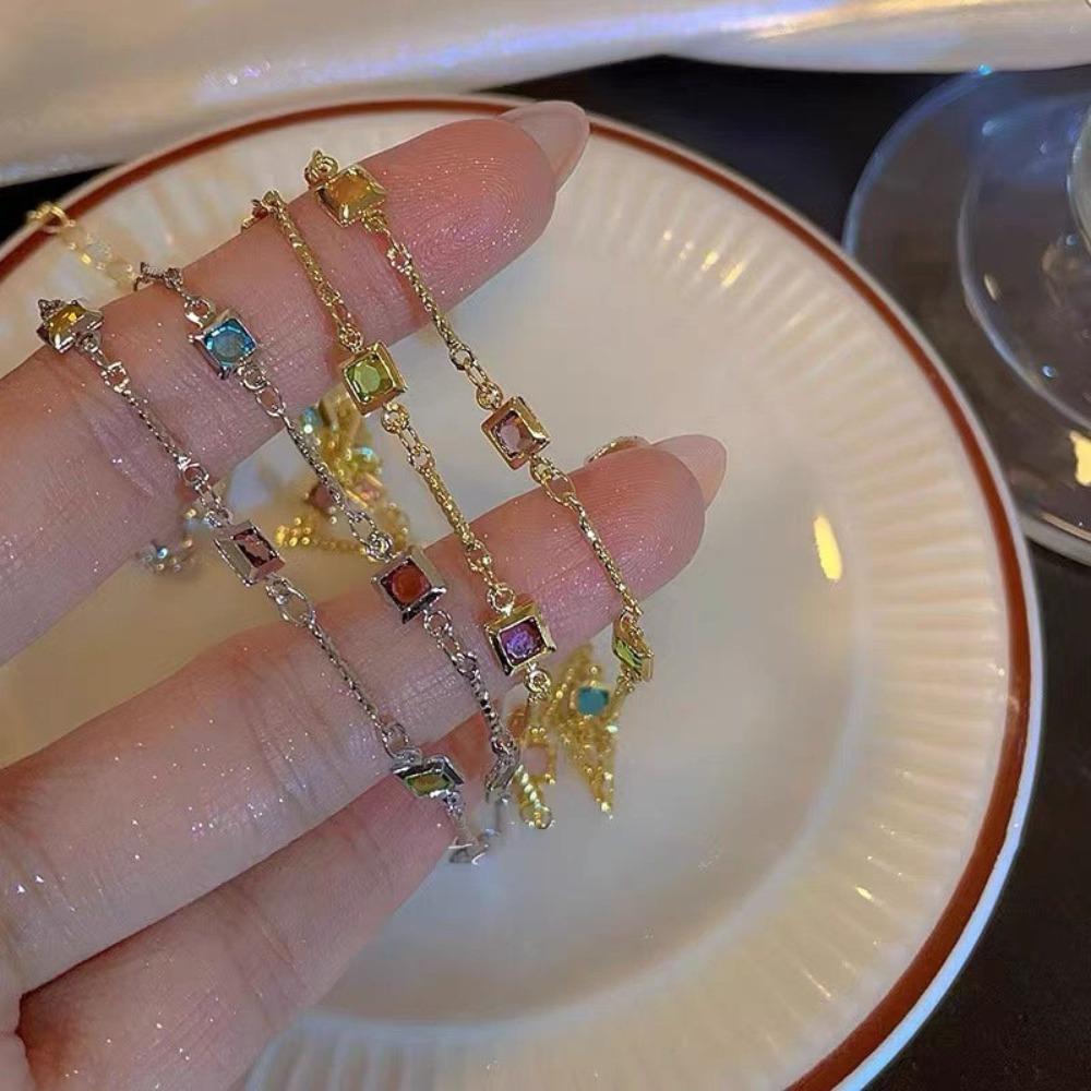 Exquisite Temperament Dopamine Geometry Square Colorful Crystal Chokers Necklace for Women Summer Sweet Jewelry Accessories Gift