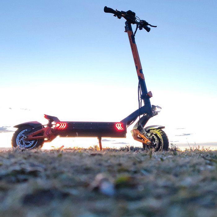 Monopattino Elettrico - KuKirin G3 Pro - Fuoristrada - Motori 1200W*2 - Batteria 23.2Ah - Autonomia Massima 80km