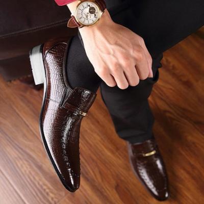 Fashion Men Leather Shoes New Style  Crocodile Pattern Men Business Formal Shoes Casual Social Shoes Men Wedding Shoes
