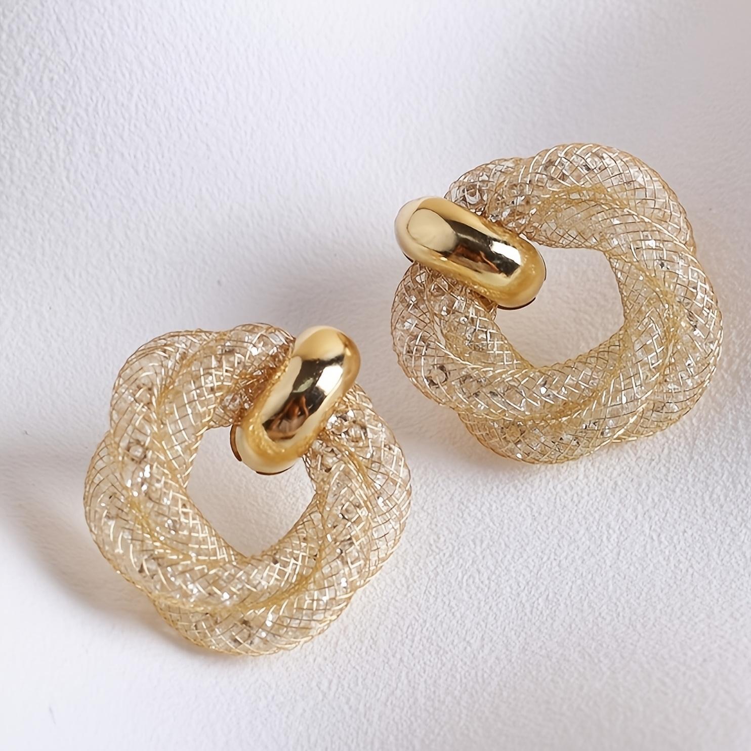 

A Pair of Stylish Golden Glass Inlaid Earrings That Are Elegant And Comfortable, Suitable for Various Skin Tones And Perfect for Parties ES-31