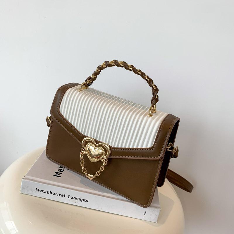 

Bag Women s 2024 New Korean Version Folded Fashion Crossbody Bag Foreign Textured Shoulder Bag Trend Chain Small Square Bag коричневий