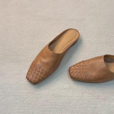 Sheepskin Version of Retro Casual Slippers, Women's Summer Weaving, Lazy People Pedal Cool Slippers, and Wear Low-heeled Bag Head and Half Drag.