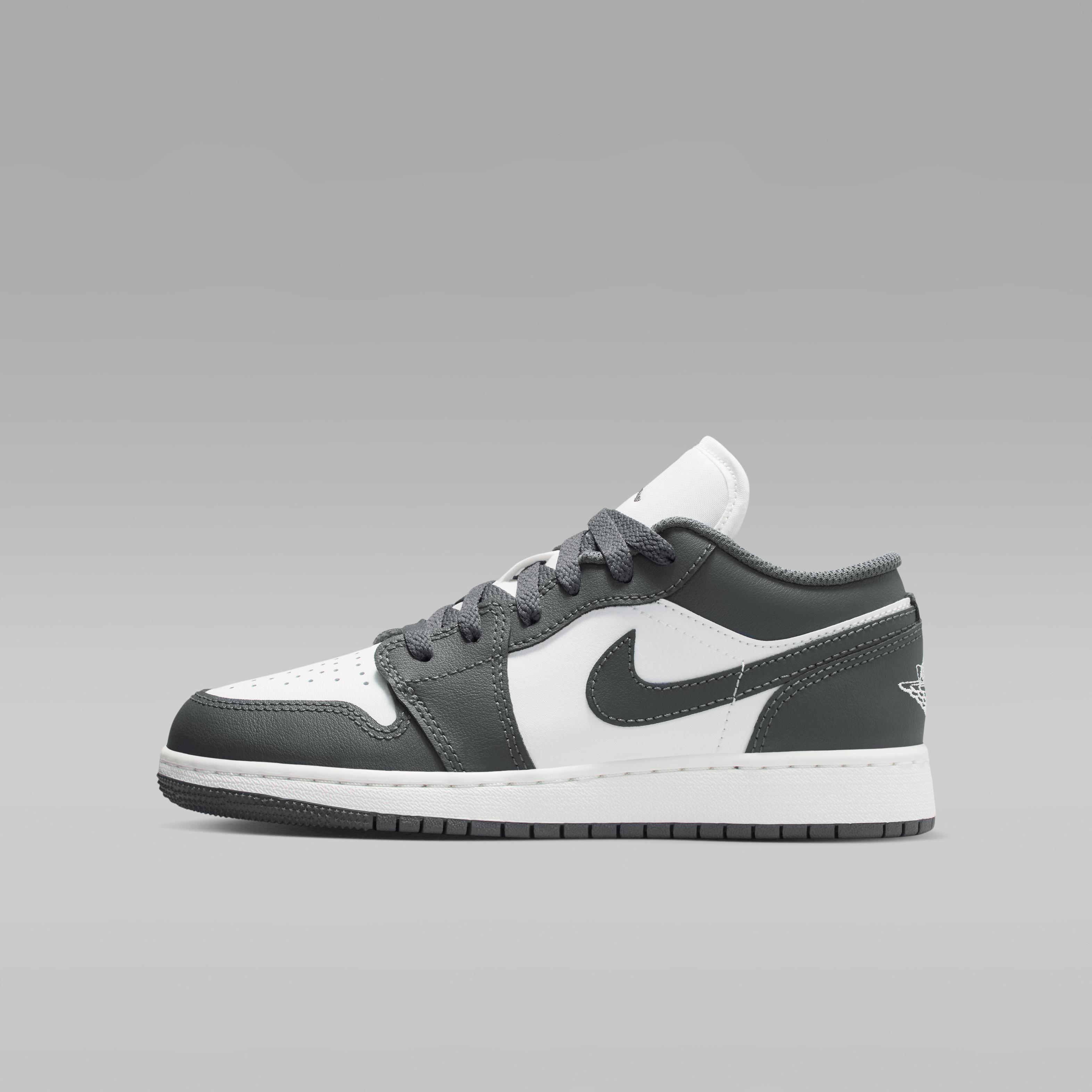 Jordan 1 Low Серый Белый (GS) 36