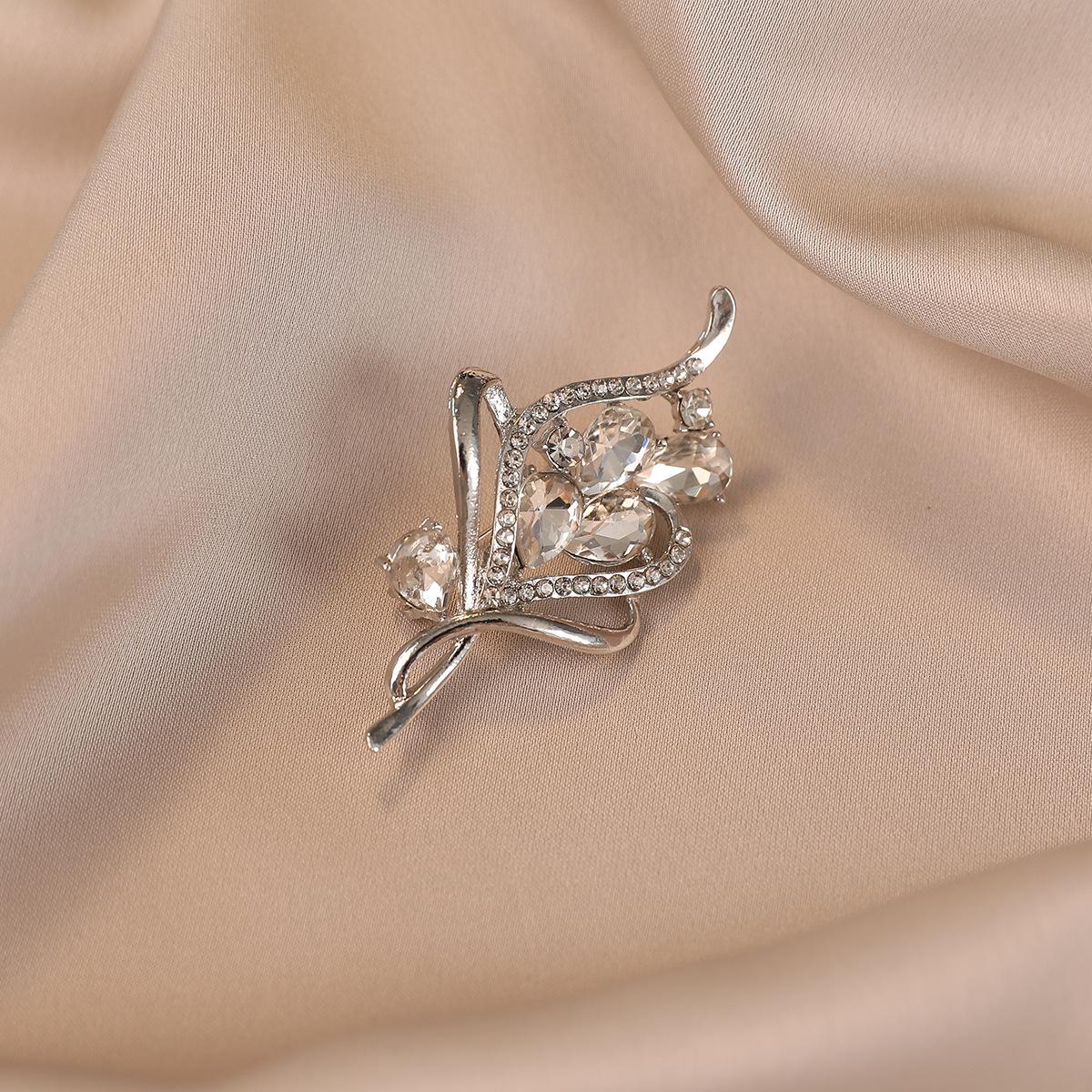 Корейская версия простого цветочного броши, женский темпераментный маленький ароматный стиль дизайн высококлассная булавка