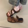 Thick-soled square head retro one-word with sandals for women to wear in the summer of 2025 with skirts and casual two-wear Roman sandals