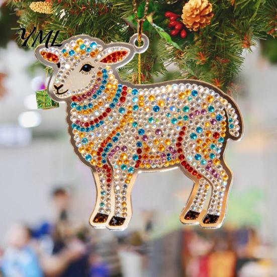 Christmas Party Supplies 2D Acrylic Goat Ornament, Farm Animal Car Rearview Mirror Tree Decor Charm, Auto Interior Hanging Pendant for Tree,