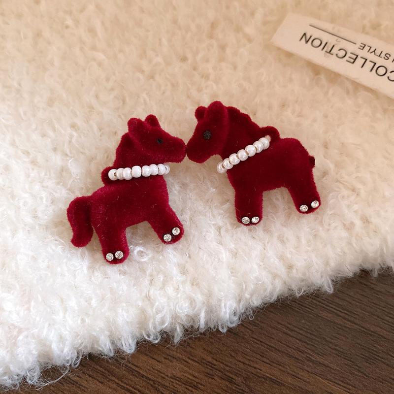 New Year Red Cute Flocking Horse Stud Earrings for Women Bowknot Imitation Pearl Ear Studs Sweet Jewelry Autumn Winter K1