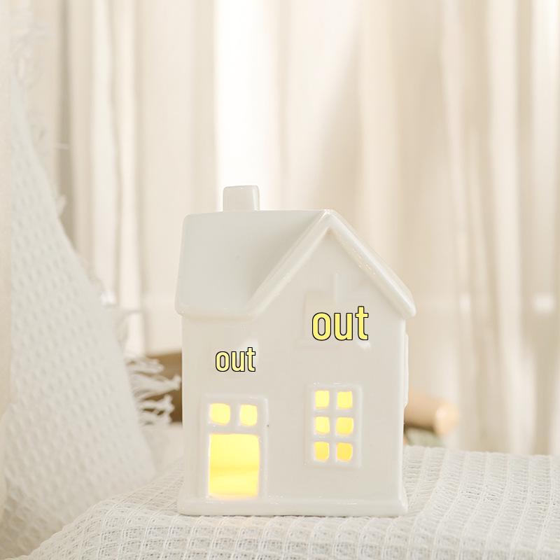 Keramik-Weihnachthaus-Ornament mit Nachtlicht - Festliche Schreibtischdekoration