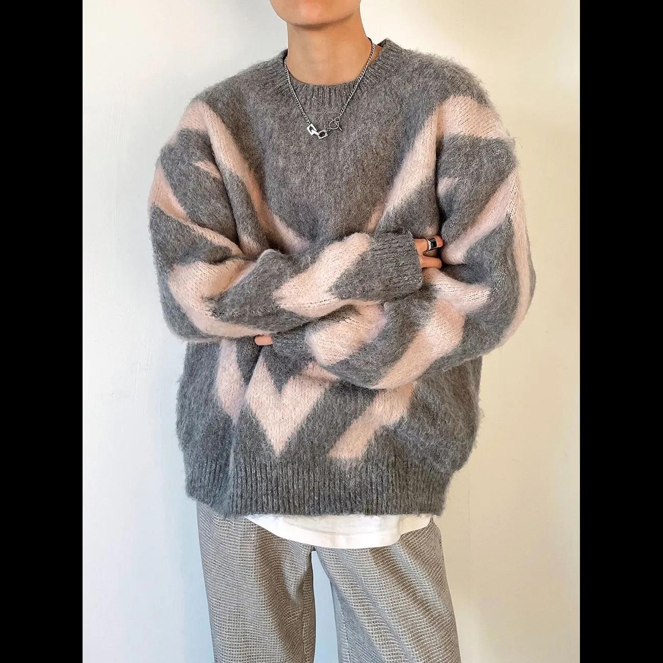 

Men s Loose Round Neck Knitted Sweater with Retro Diamond Striped Top 2XL сірий