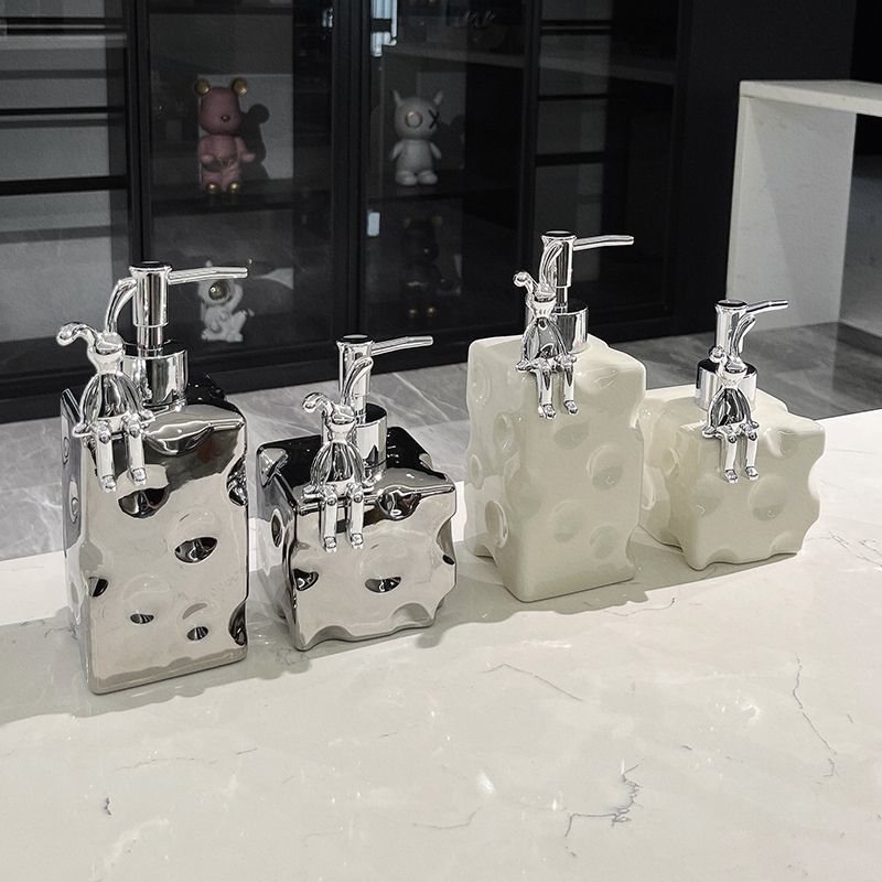 Bow Ceramic Lotion Bottle Silver Rabbit Soap Container Bathroom Accessories High-grade Makeup Remover Shampoo Storage Bottle New