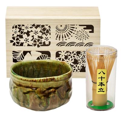 Mino Ware Matcha Bowl Gift Set In Wooden Features a Green 550ml Includes Matcha and Bowl Yamakatsu Mino Pottery Made In Box. Kiln-fired Glaze. Approx.