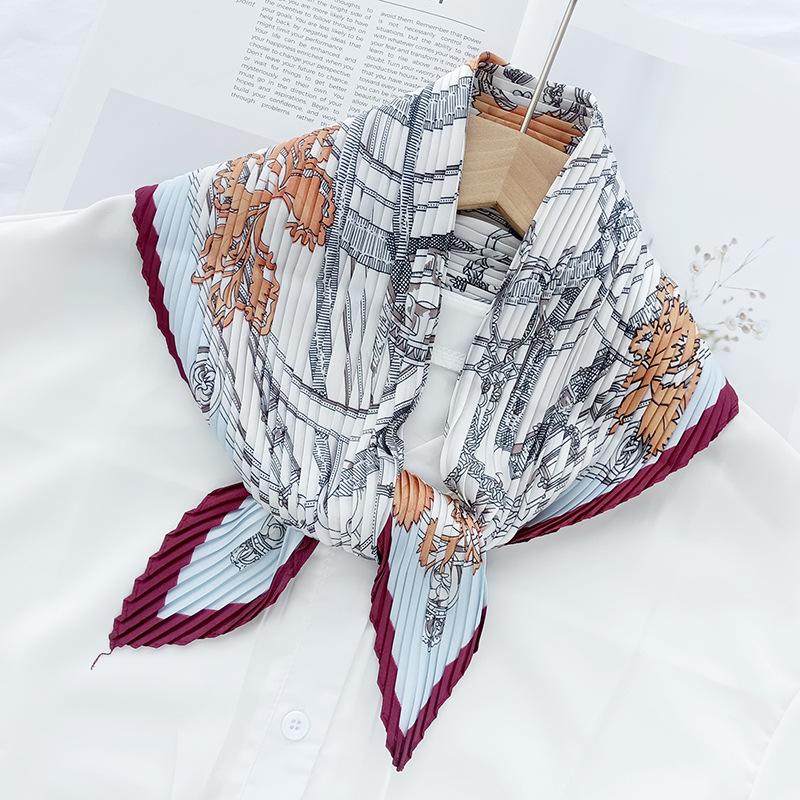 Retro Color Block Crinkled Square Scarf - 70cm Pleated Neckerchief in Imitation Silk for Women