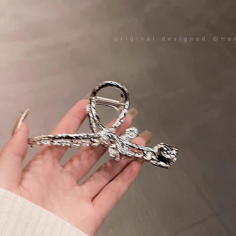 Premium Metal Shark Hair Clip for Women - Large Summer Headdress Hairpin, Unique Design