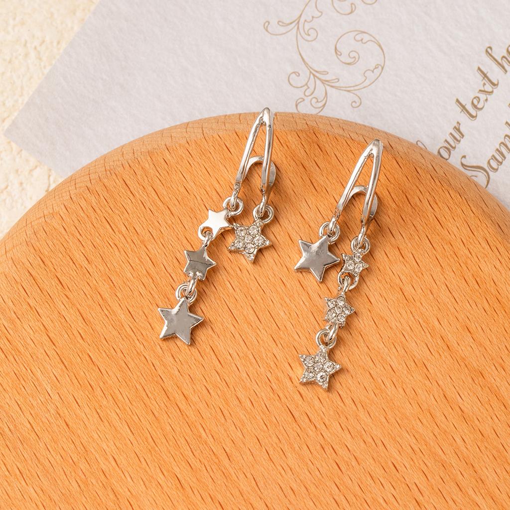 Light Luxury Long Diamond-Encrusted Five-Pointed Star Stud Earrings Temperament Niche Design Earrings High-End Flash Diamond Fringed Earrings