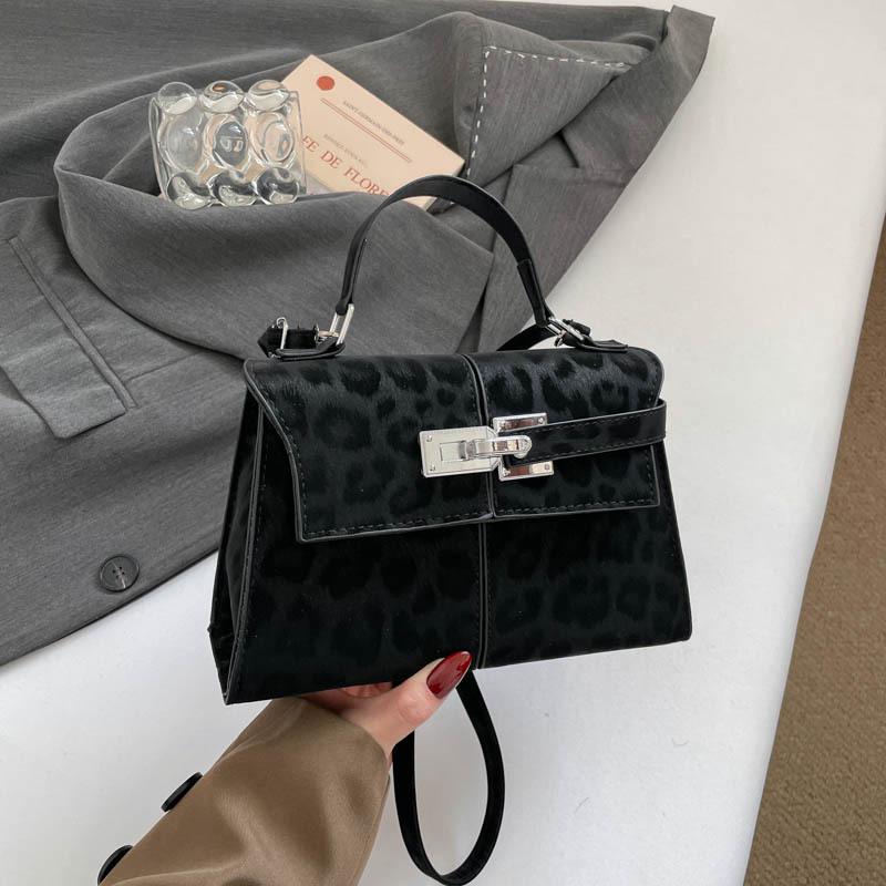 Handbag with Key Lock, Small Exclusive and Luxurious Crossbody Bag, Small Square Bag