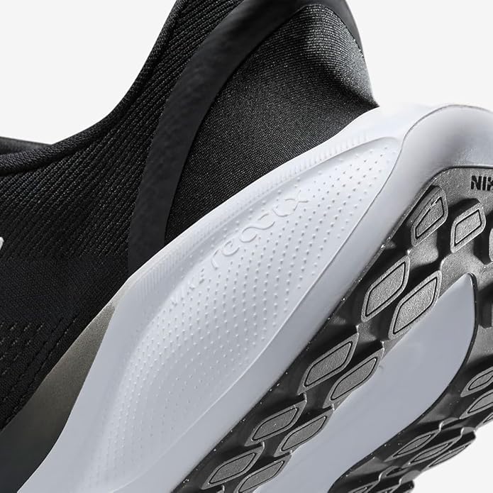 Nike Pegasus EasyOn Size FQ7837-002, Black/Anthracite/Photodust/White, 26.5cm