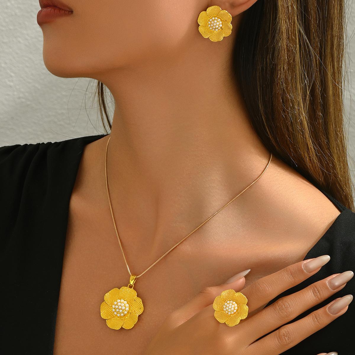 

Женский набор колье и серег в геометрическом стиле с уникальной цветочной инкрустацией и бисерным дизайном, открытое кольцо для женщин XL5634