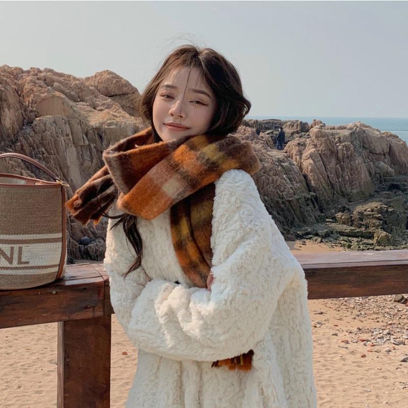 Soft plush feeling soft waxy rainbow color warm winter scarf female macaron color autumn and winter