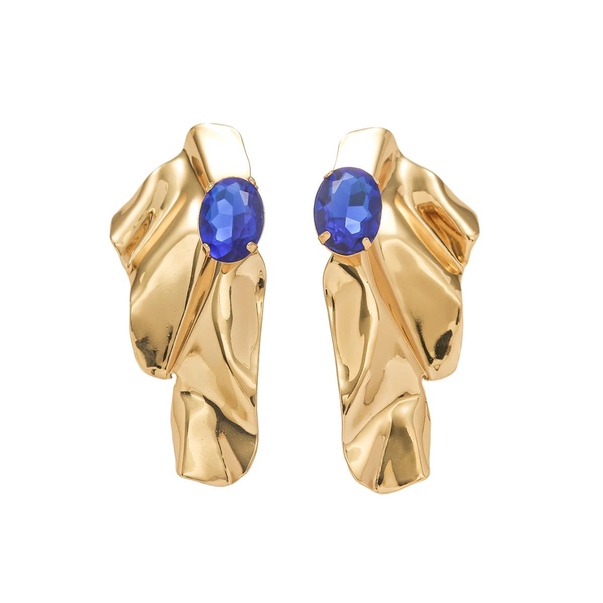 European Retro Heart Shaped 3D Alloy Earrings