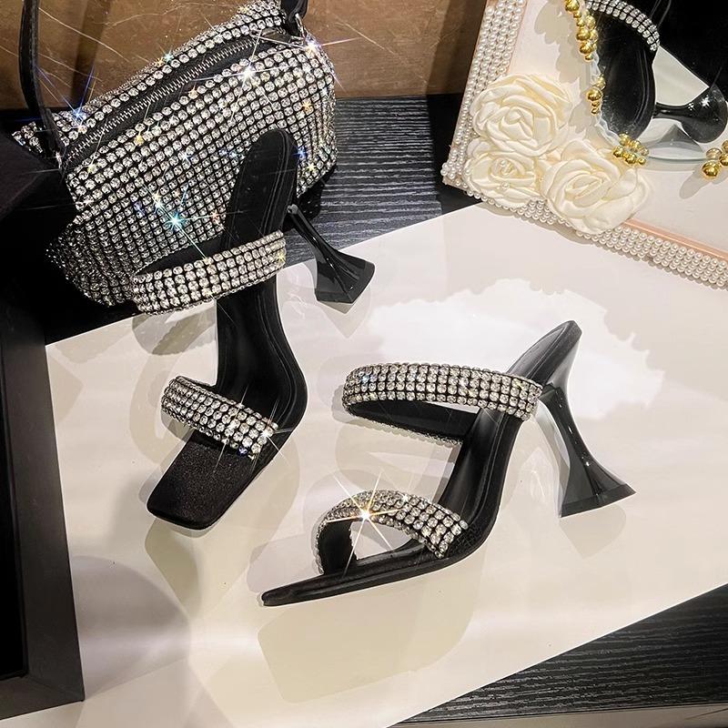 High-heeled Sandals 2025 New Summer French Internet Celebrity Cool Slippers Women Wear Square-heeled Rhinestone High Heels Women