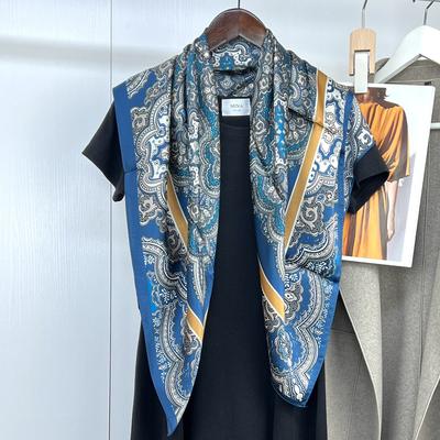 Accessoires – Schals & Tücher