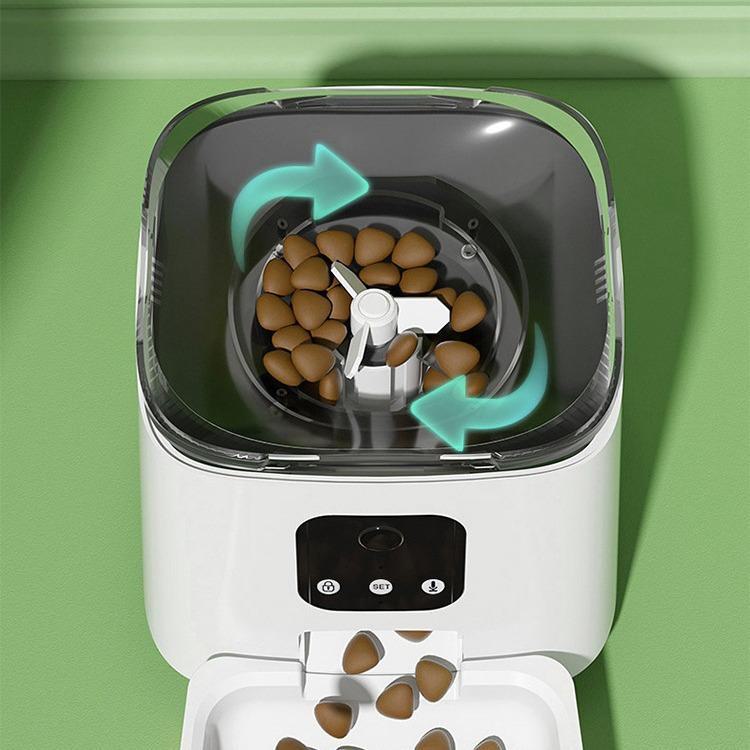 Smart Pet Feeder: Automatic Timer, Portion Control, Remote Viewing, and Interactive Feeding for Cats and Dogs