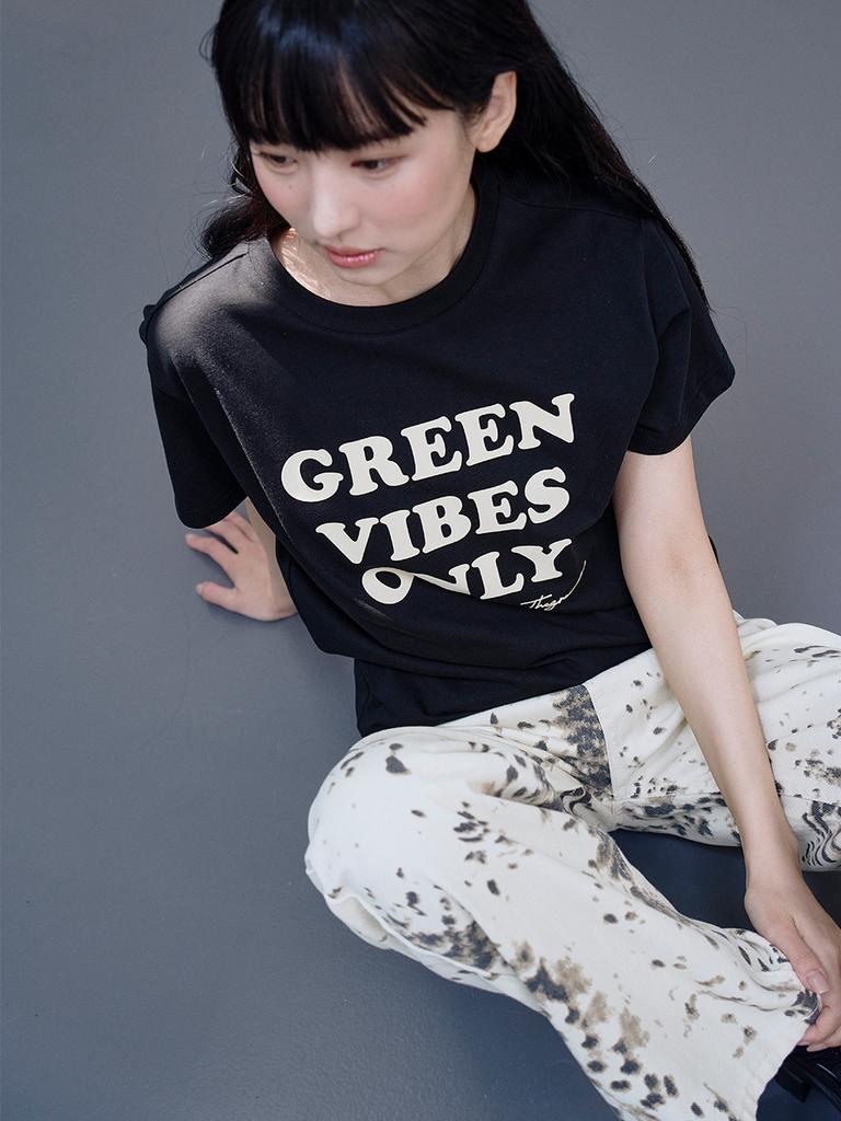 THE GREEN LAB Green Vibes Only Textured Lettering Short Sleeve T-Shirt [Black]