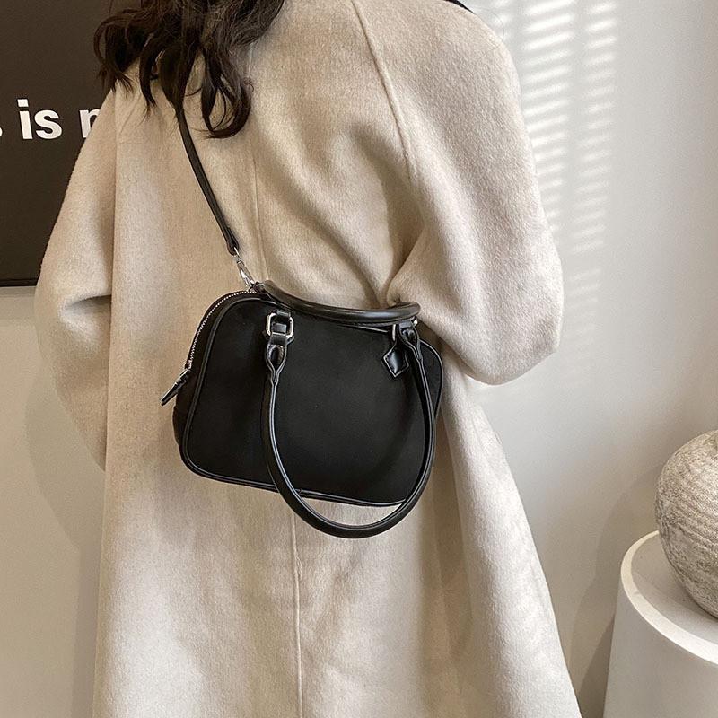 Chic Street Style Small Crossbody Bag With Fringe Trend Black