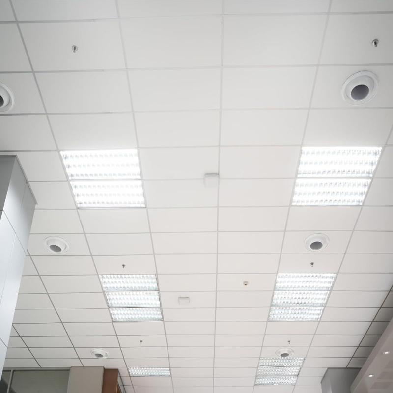 ABS-Dachüberstandslüfter Frei drehbarer Lüftungsschlitz Multifunktions-Lüftungsschlitz Bietet 360-Grad-Luftströme für verbesserte Raumluft