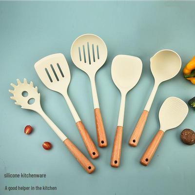 Set di 4 Utensili da Cucina in Silicone Stile Nordico con Manici in Legno